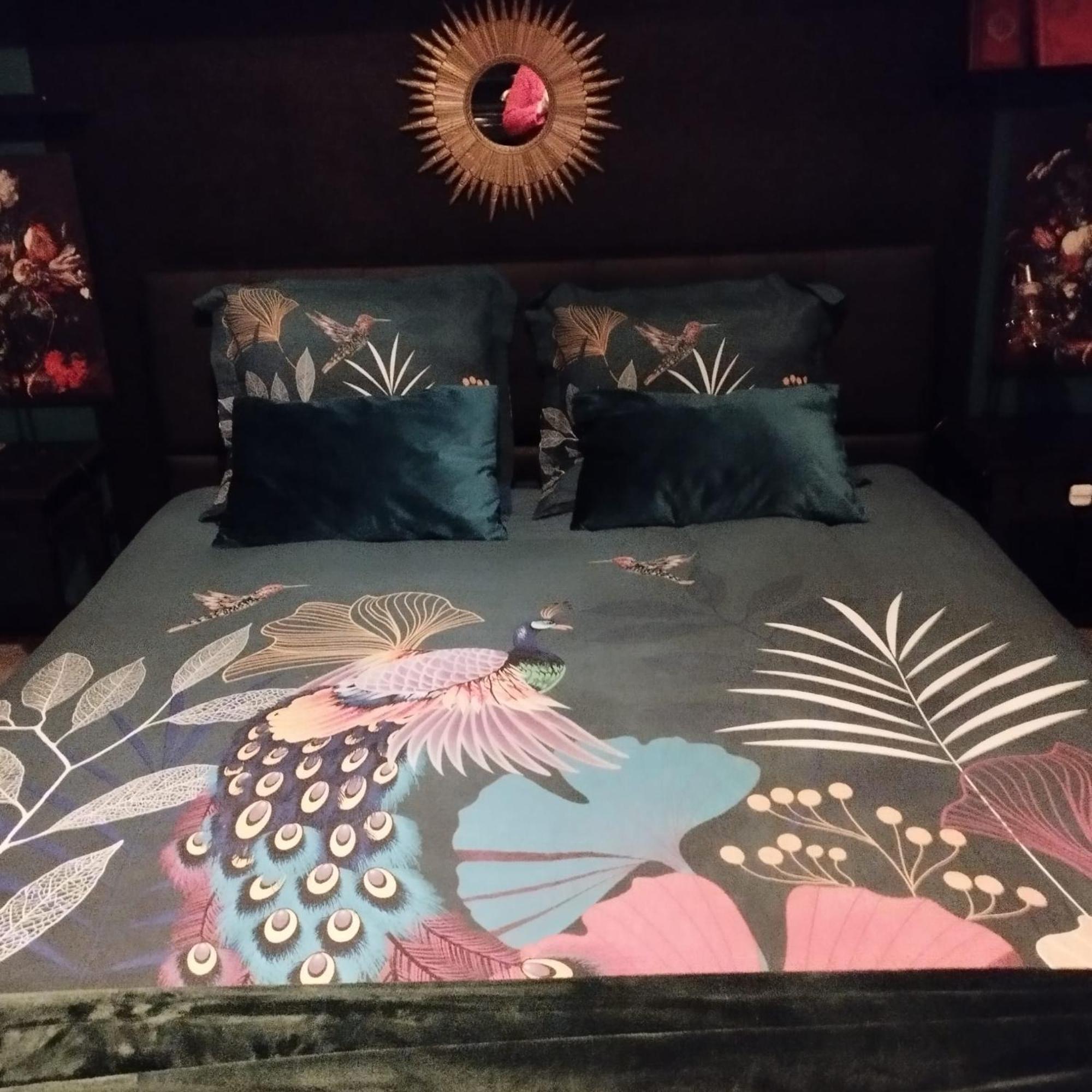 Bed and Breakfast Les Nuits Victoriennes Saint-Germain-du-Corbeis Номер фото